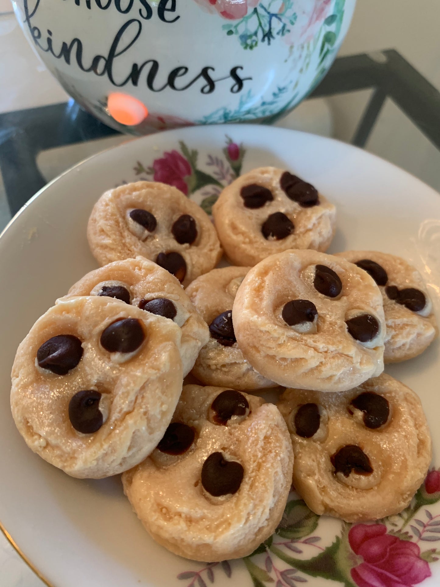 Mini Chocolate Chip Cookie Melts